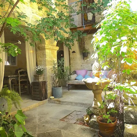 Un Patio En Luberon *